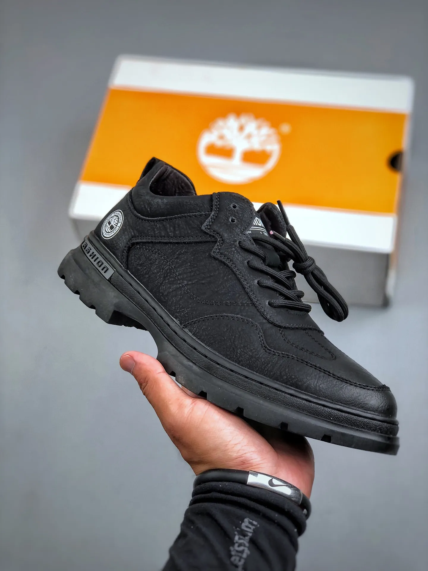 Local self-pickup💰520 Support store/Timberland Timberland classic 25ss new low-cut classic re-engineered brand new upgrade Guangdong factory quality original box original packaging The fabric is made of Italian top frosted cowhide with anti-odor and anti-corrosion genuine leather latex insoles to give you a perfect wearing experience High-quality and durable, a must-have for sportsmen Specially designed to treat those who are not handsome High-quality feet with first-class feel Exclusive supply Official item number: TB23066 Size: 38-44